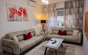 Grace'S Centre Apartment